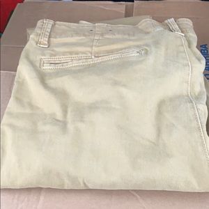 American Eagle active flex size 36 x 32 Khakis